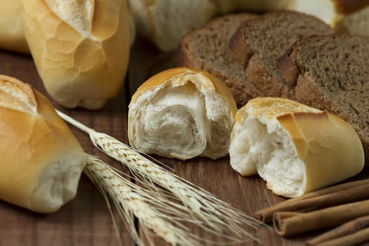Picture of white bread