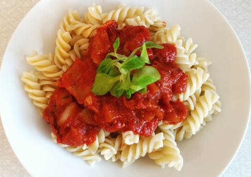 Picture of tomato sauce and pasta